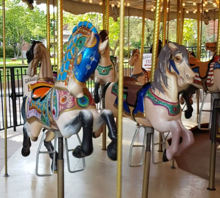 st-george-carousel-photo